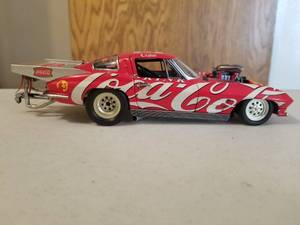 lot 393 image: 124 Scale 1963 Chevrolet Corvette Pro Mod Race Car Die-cast Metal Replica Model