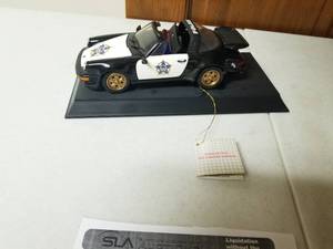 lot 408 image: 124 Scale Porche 911 Coupe Limited Edition Die-cast Metal Replica Model