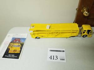 lot 413 image: 1952 Four-Car Carrier Die-cast Metal Replica Model