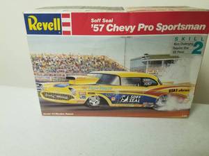 lot 420 image: 125 Scale 1957 Chevrolet Pro Sportsman Drag Car Plastic Model Kit by Revell (in original packaging)