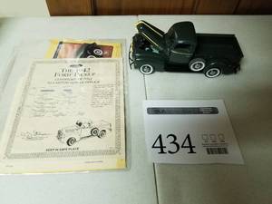 lot 434 image: 124 Scale 1942 Ford Series 21C Half-Ton Pickup Truck Die-cast Metal Replica Model by Danbury Mint
