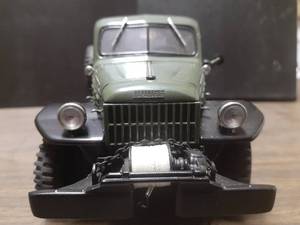 lot 469 image: 124 Scale 1946 Dodge Series WDX One-Ton Power Wagon Pickup Truck Die-cast Metal Replica Model by Danbury Mint