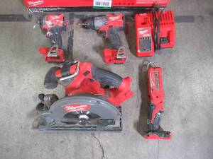Milwaukee M18 FUEL 18-Volt Lithium-Ion Brushless Cordless Combo Kit (4-Tool) 2998-24