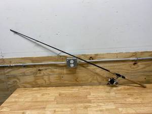 lot 25 image: QUANTUM Reliance Fishing Pole