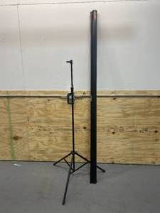 lot 110 image: 110 Projector Screen With Stand