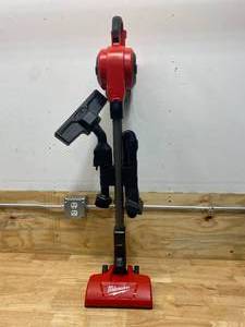 lot 119 image: MILWAUKEE M18 FUEL 18-Volt Lithium-Ion Brushless 0.25 Gal. Cordless Jobsite Vacuum (Tool-Only)