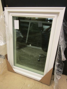 lot 116 image: LINDSAY CASEMENT WINDDOW - NEW, 28 x 39