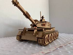 lot 1 image: Wood Tank - Assembled by Local Veteran through Help Heal Veterans