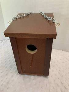 lot 72 image: Bluebird House - Assembled by Local Veteran through Help Heal Veterans