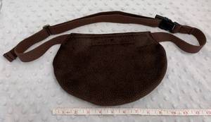 lot 41 image: Leather Zipper Top Fanny Pack - Assembled by Local Veteran through Help Heal Veterans