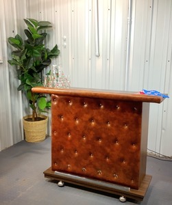 lot C-5 image: Vintage Bar & Contents