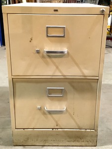 lot O-18 image: File Cabinet