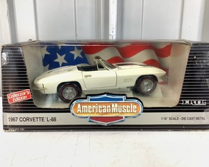lot L-48 image: 1991 Diecast Replica