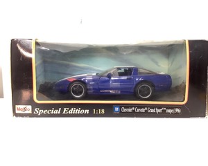 2001 Diecast Replica