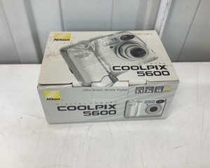 lot M-97 image: Digital Camera