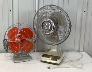 lot H-25 image: Pair Of Vintage Fans