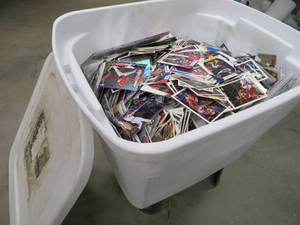 1000S OF BASEBALL, BASKETBALL, FOOTBALL CARDS