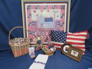 PATRIOTIC DECOR. 4TH OF JULY IS ALMOST HERE.