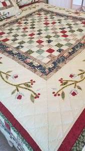 Patchwork Quilt Bedspread and Sham Set  FullQueen