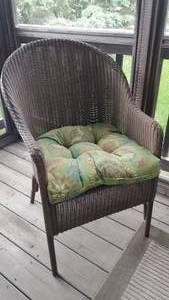 Charming Wicker Patio Chairs