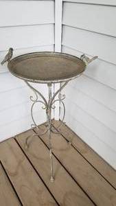Feathered Friend Metal Birdbath and Feeder