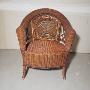 Delightful Haywood Wakefield Style Vintage Wicker Arm Chair