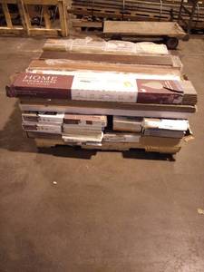 Mixed Flooring Pallet with tile, vinyl and engineered