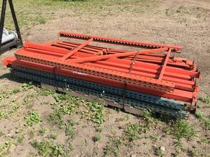 lot 2 image: Pallet Racking