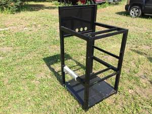 lot 5 image: Heavy Duty Bucket Work Station