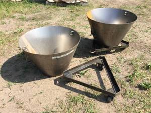 lot 16 image: 2 CNC Spinner Chip Pails With Carts