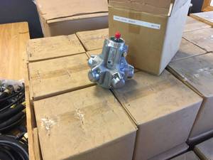 lot 69 image: 10 Cosmostar AM0707W 5 Piston Radial Type Motors