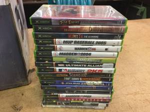 lot 135 image: 19 Classic XBOX Games