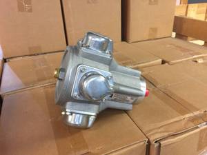 lot 152 image: 10 Cosmostar AM0707W 5 Piston Radial Type Motors