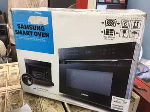lot 178 image: Samsung 1.2 CF Smart Oven