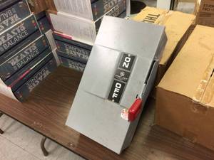 lot 184 image: General Electric Safety Switch