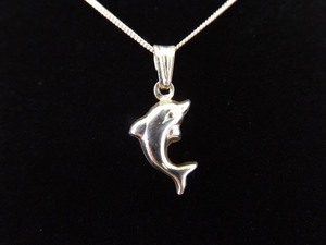 .925 Sterling Silver Dolphin Pendant Necklace