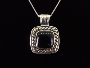 .925 Sterling Silver Black Onyx Cabochon Pendant Necklace