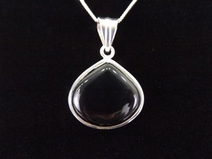 .925 Sterling Silver Black Onyx Cabochon Pendant Necklace