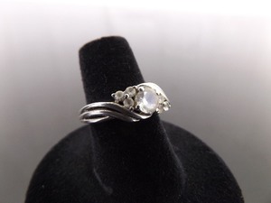 .925 Sterling Silver Crystal Cluster Ring Size 6.25