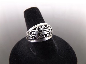 .925 Sterling Silver Scrolled Dome Ring Size 7.75