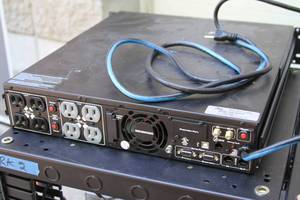lot 30 image: Middle Atlantic Premium Series Rack Mounted 8-Outlet 1000VA  750W UPS Power Back-up Unit