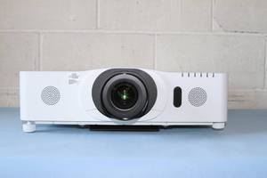 lot 3 image: Hitachi CP-WU8440 WUXGA High Definition HD Conference Room 3LCD Projector w 4200 Lumens of Brightness