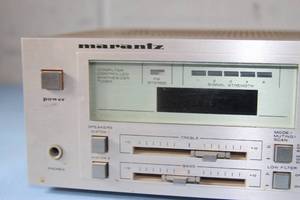 lot 31 image: Vintage Marantz SR430  SR-430 AMFM Stereo Audio Receiver