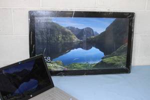 lot 86 image: Planar PT3285PW 32 Full HD 1080p Touch Screen Touchscreen Edge-Lit LED LCD Monitor  Display