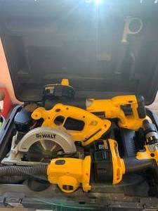 lot 7 image: DeWalt 18 Volt Tool Kit Drill, Receipt Saw, Circular Saw, Light, 3 Batteries, Charger
