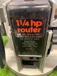 lot 46 image: Black & Decker 1 14hp Router (works like new)