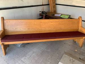 lot 81 image: Vintage Oak Church Pew (apporx 97 34 long)