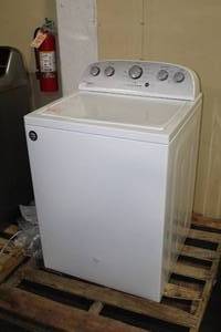 lot 898 image: Whirlpool Clothes Washer WTW5000DW1 (return to vendor)