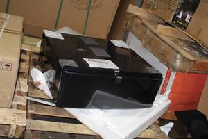 lot 877 image: Samsung Pedestal WE302NGA3 (new)