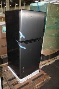 lot 843 image: Danby Refrigerator Freezer 10.1-cu.ft. DFF101B1BSLDB (new)
